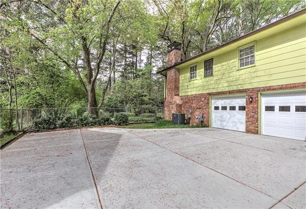 $3,300 | 1959 Queens Way, Atlanta, GA 30341