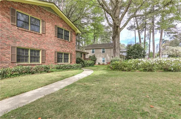 $3,300 | 1959 Queens Way, Atlanta, GA 30341