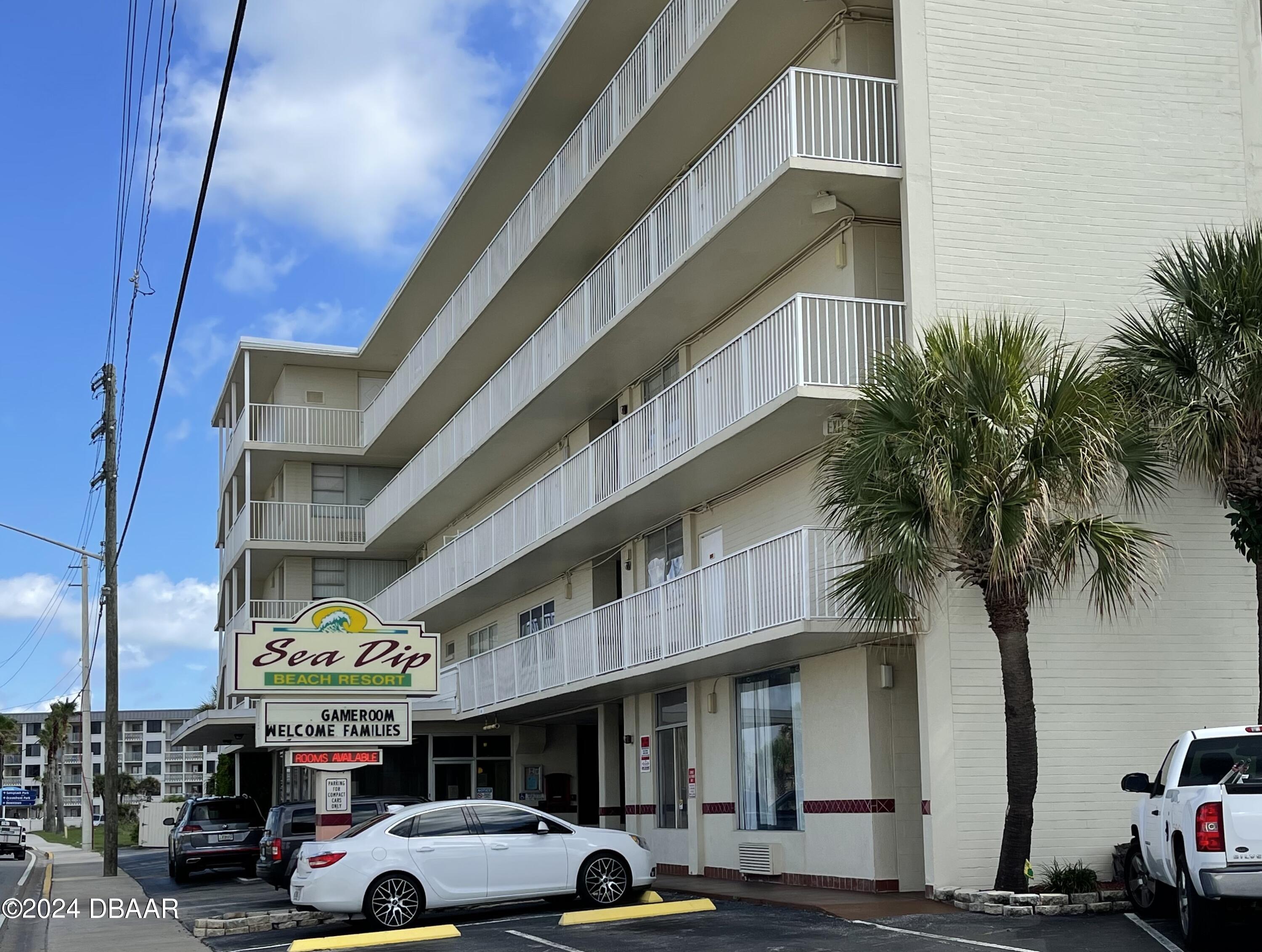 1233 North Atlantic Ave Unit 322  