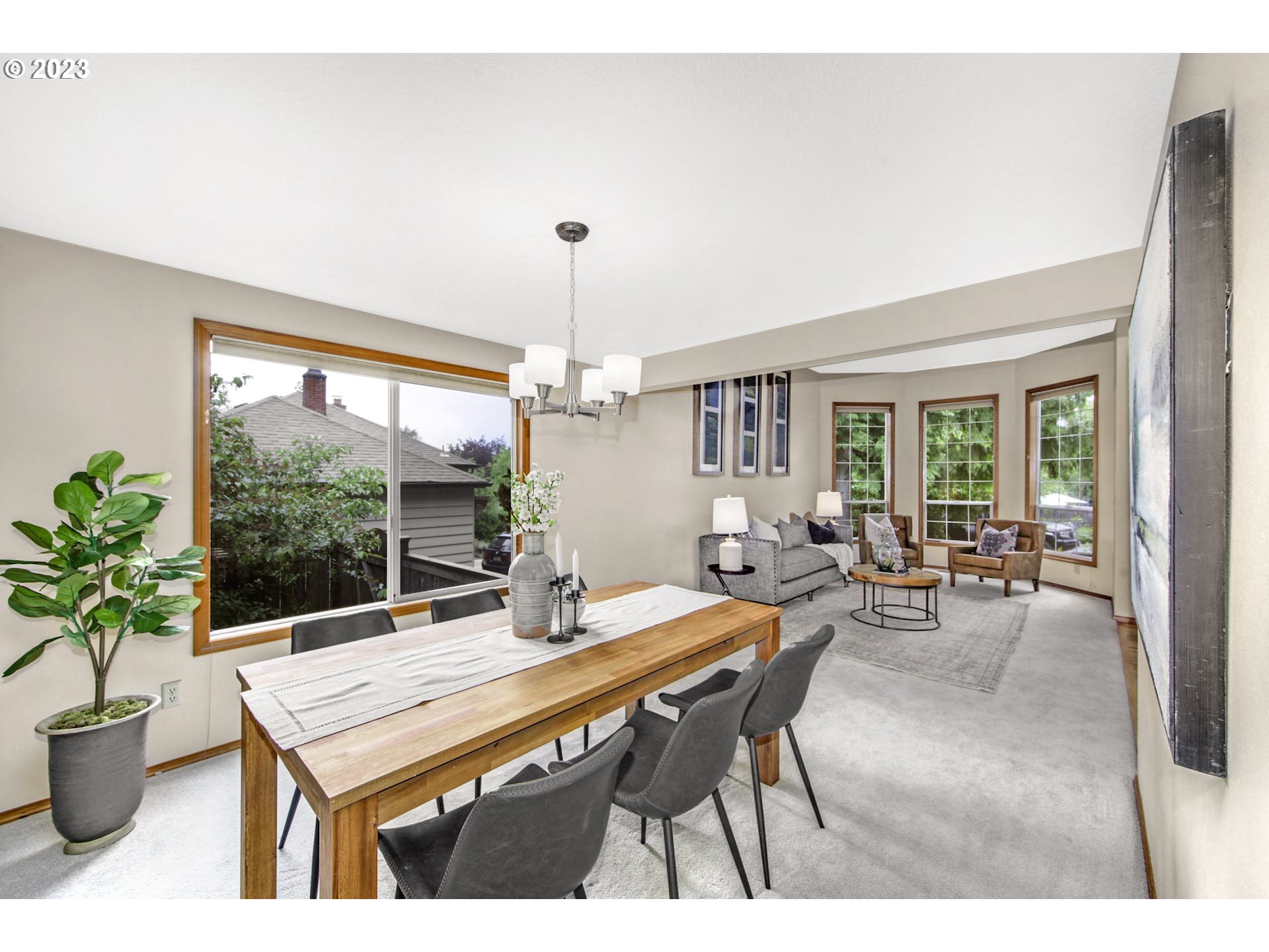 8947 Southwest 40th Avenue Portland, OR 97219 - Photo 6 of 27 Gallery Image 6