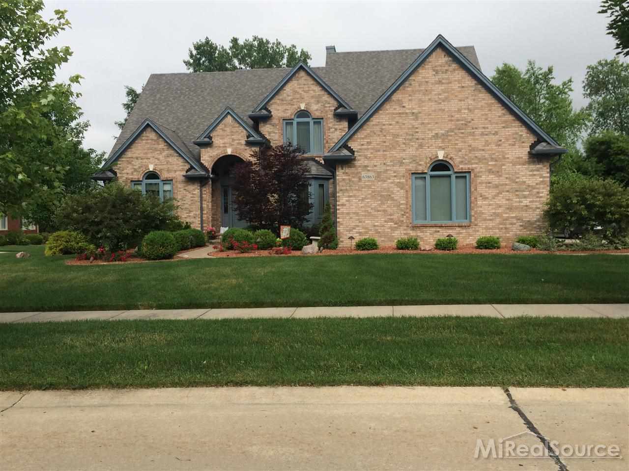 63863 Inverness Washington, MI 48095 - Photo 1 of 16