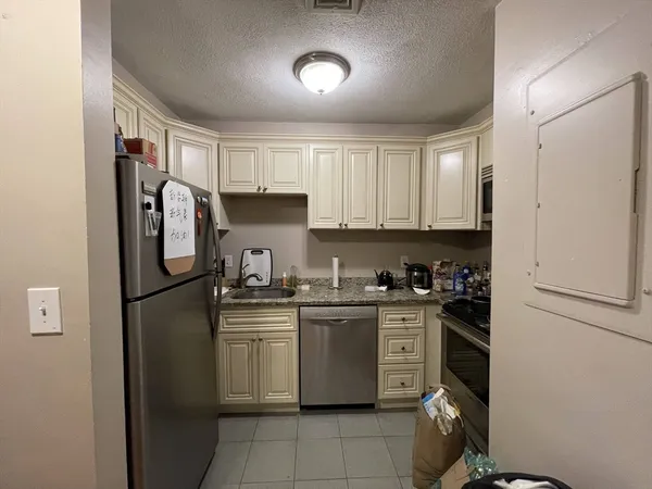 $4,300 | 65 Hemenway Street, Unit 6, Boston, MA 02115