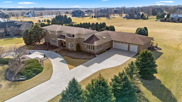 $2,399,000 | 24104 Old Farm Road, Manhattan, IL 60442