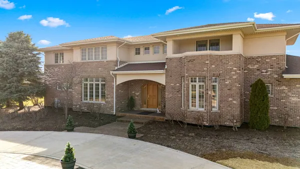 $2,399,000 | 24104 Old Farm Road, Manhattan, IL 60442