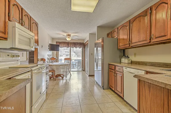 $289,900 | 270 South Hampton Drive, Bristol, TN 37620