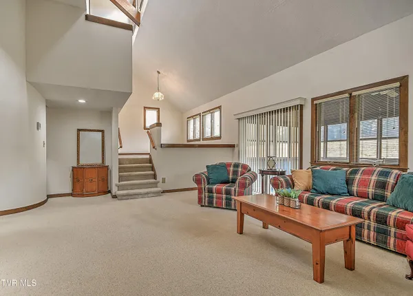 $289,900 | 270 South Hampton Drive, Bristol, TN 37620