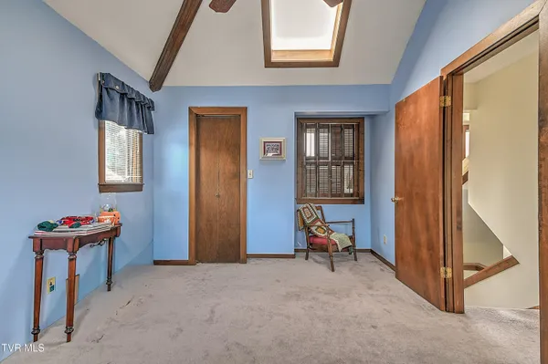 $289,900 | 270 South Hampton Drive, Bristol, TN 37620