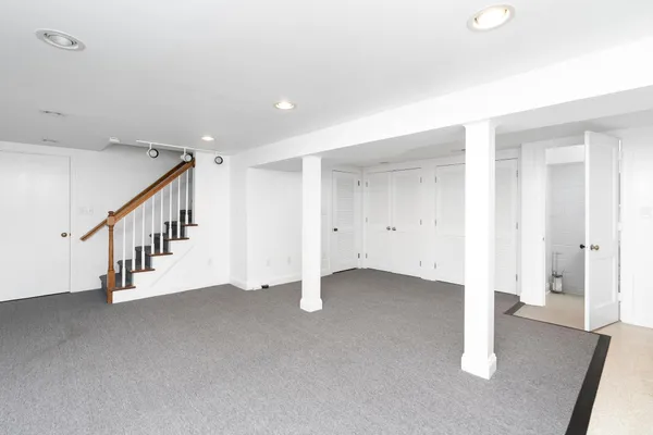 $899,900 | 104 Woodland Drive, Staunton, VA 24401