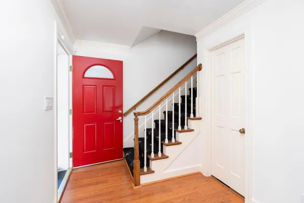 $899,900 | 104 Woodland Drive, Staunton, VA 24401