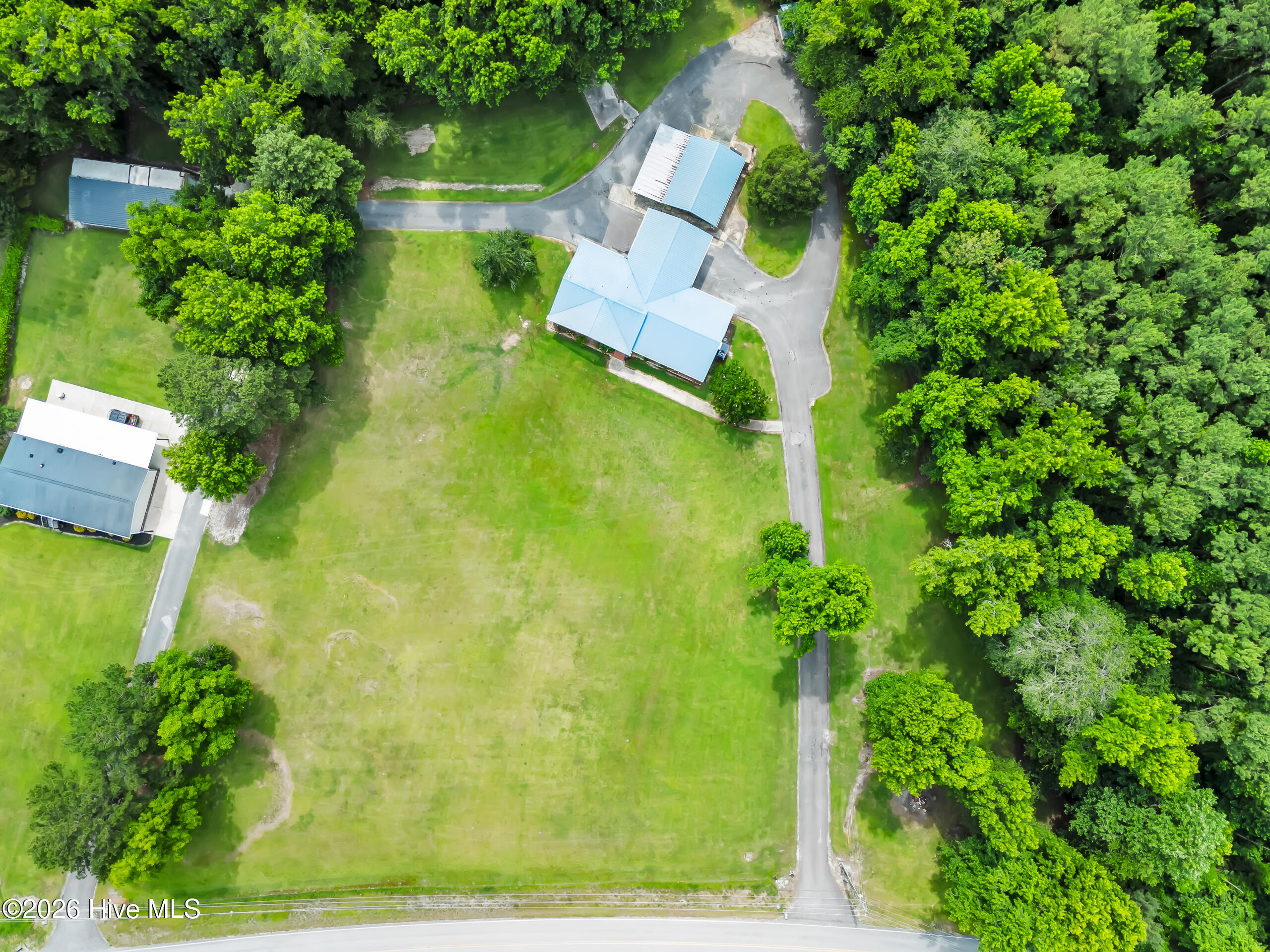 612 Parkertown Road Hubert, NC 28539 - Photo 7 of 57