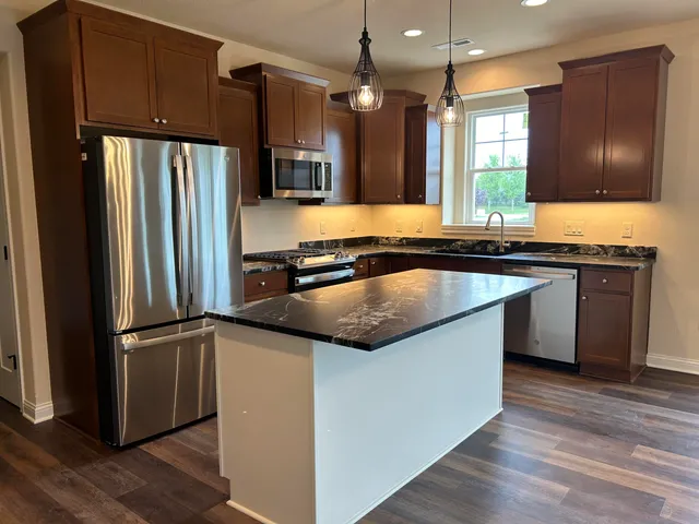 $459,000 | 529 Fire Fly Trail, Unit 1, Hartford, WI 53027