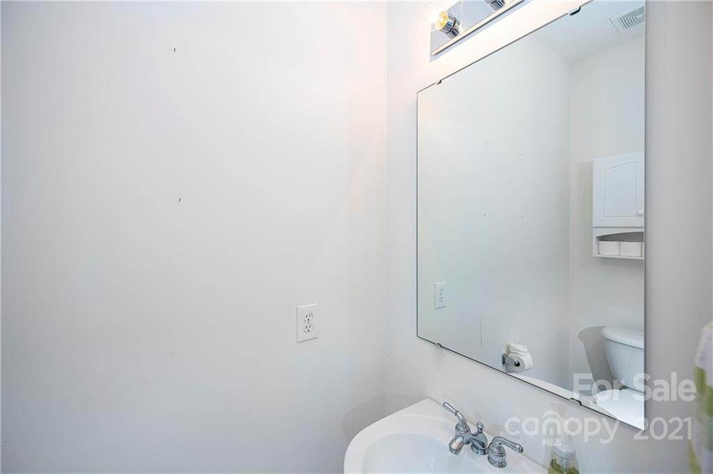 1135 Market Street, Unit 552 Fort Mill, SC 29708 - Photo 10 of 27 a bathroom with a sink and a toilet