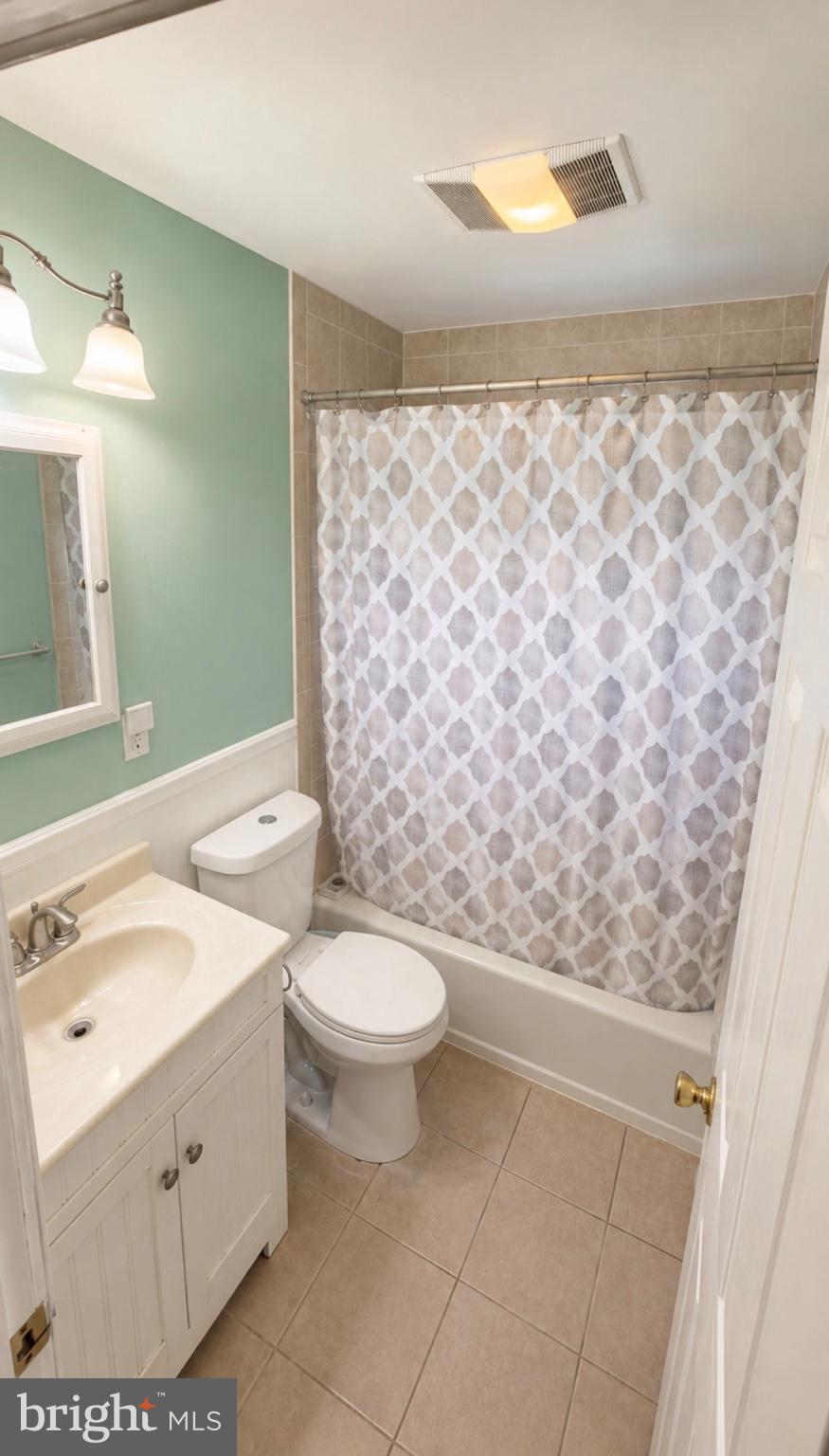 8027 Park Haven Road Dundalk, MD 21222 - Photo 12 of 13 Charming bathroom.
Edit with AI