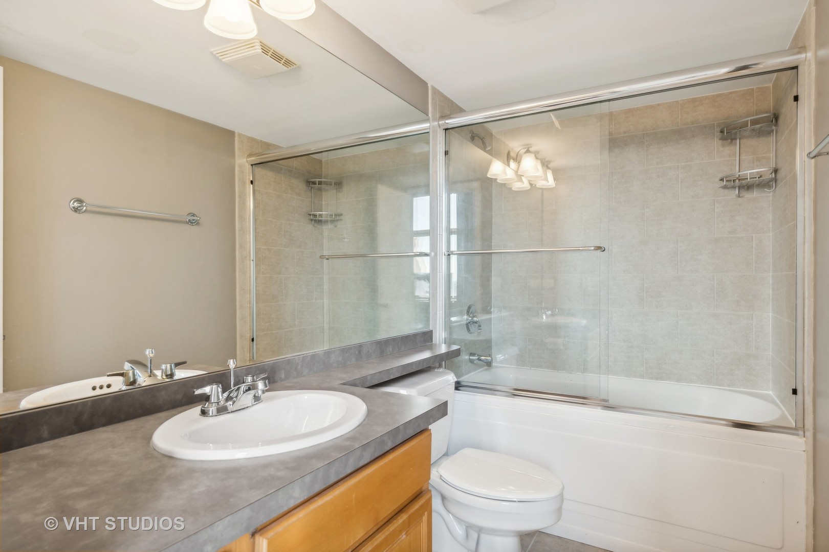 500 South Clinton Street, Unit 832 Chicago, IL 60607 - Photo 8 of 11