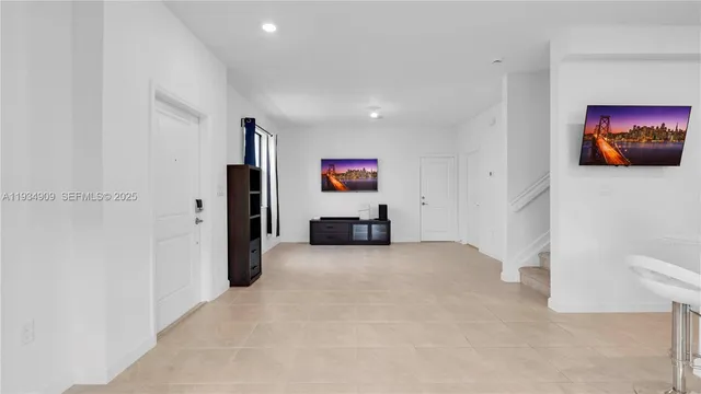 $2,800 | 23108 Southwest 130th Avenue, Unit 23108, Miami, FL 33170