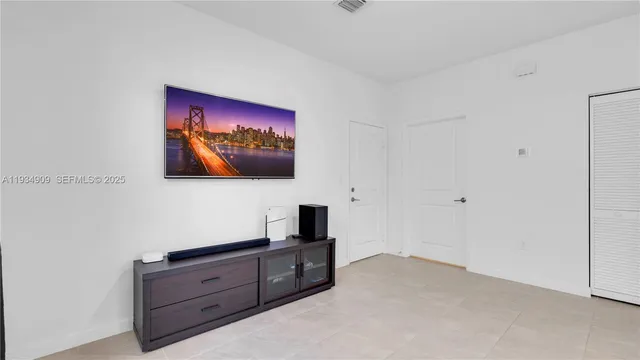 $2,800 | 23108 Southwest 130th Avenue, Unit 23108, Miami, FL 33170