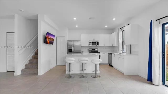 $2,800 | 23108 Southwest 130th Avenue, Unit 23108, Miami, FL 33170