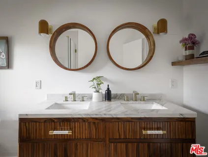 $2,175,000 | 5108 Strohm Avenue, North Hollywood, CA 91601