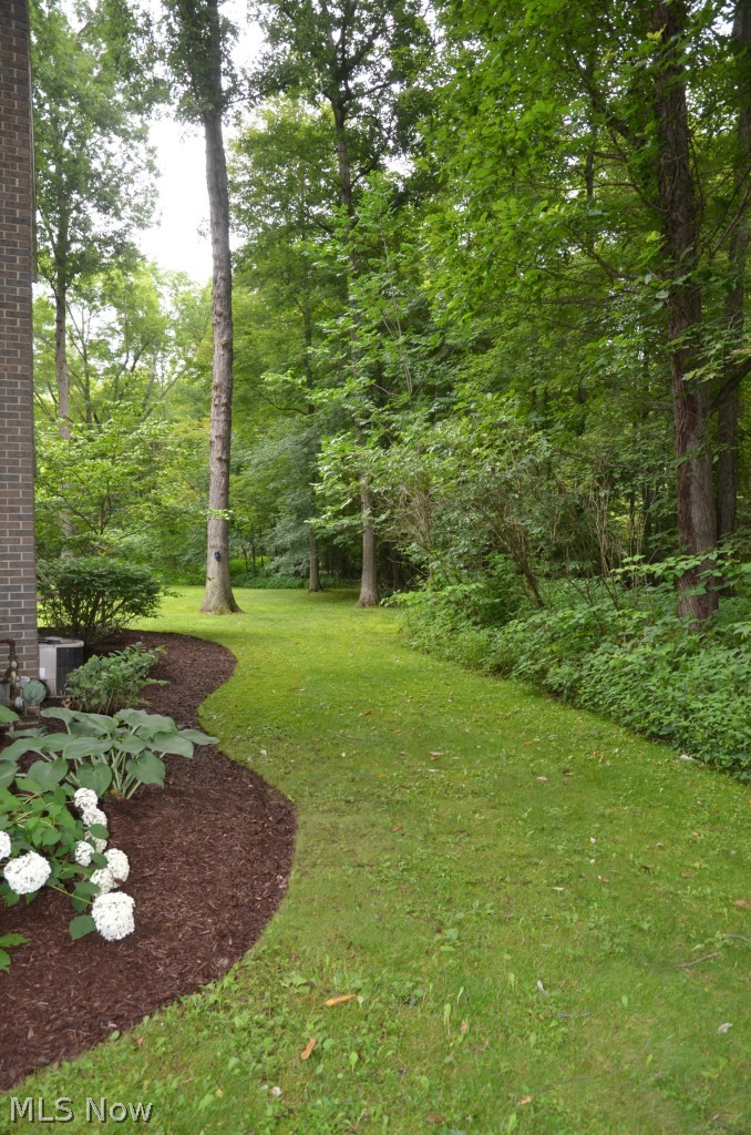 1530 Howe Road Kent, OH 44240 - Photo 3 of 25 Gallery Image 3