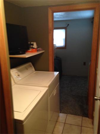 557-20 Southwest Cutoff Worcester, MA 01607 - Photo 6 of 11 Gallery Image 6