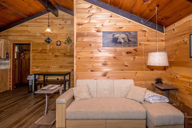 $345,000 | 25 Singer Lane, Conway, NH 03813