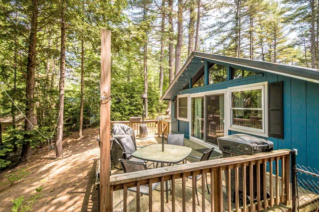 $345,000 | 25 Singer Lane, Conway, NH 03813