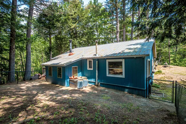 $345,000 | 25 Singer Lane, Conway, NH 03813