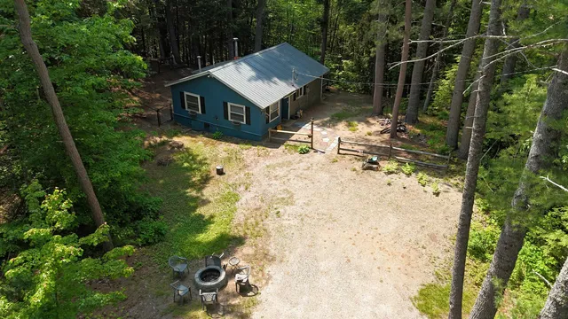 $345,000 | 25 Singer Lane, Conway, NH 03813
