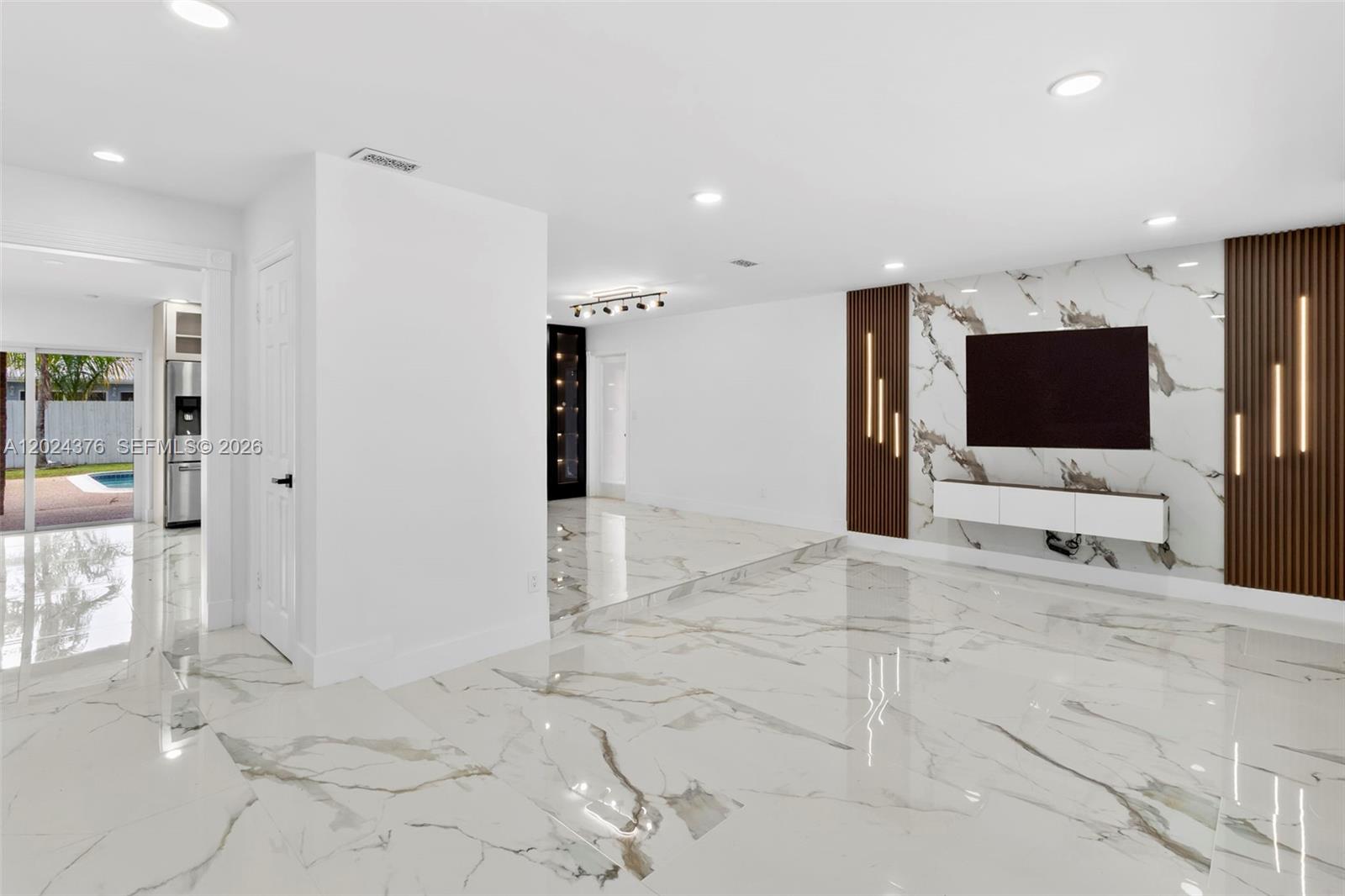 7220 Northwest 10th Place Plantation, FL 33313 - Photo 5 of 43