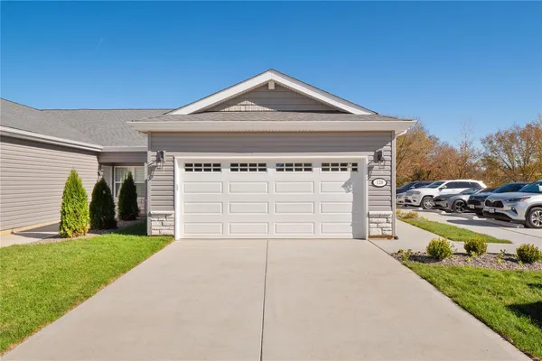 $2,400 | 200 Yachtsman Drive, O'Fallon, MO 63366