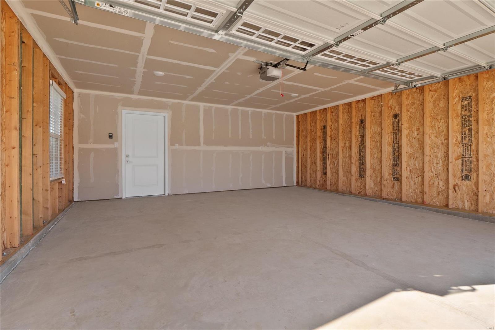 200 Yachtsman Drive O'Fallon, MO 63366 - Photo 13 of 21 Gallery Image 13