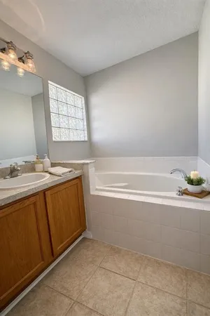 $2,100 | 14069 Drysdale Street, Spring Hill, FL 34609