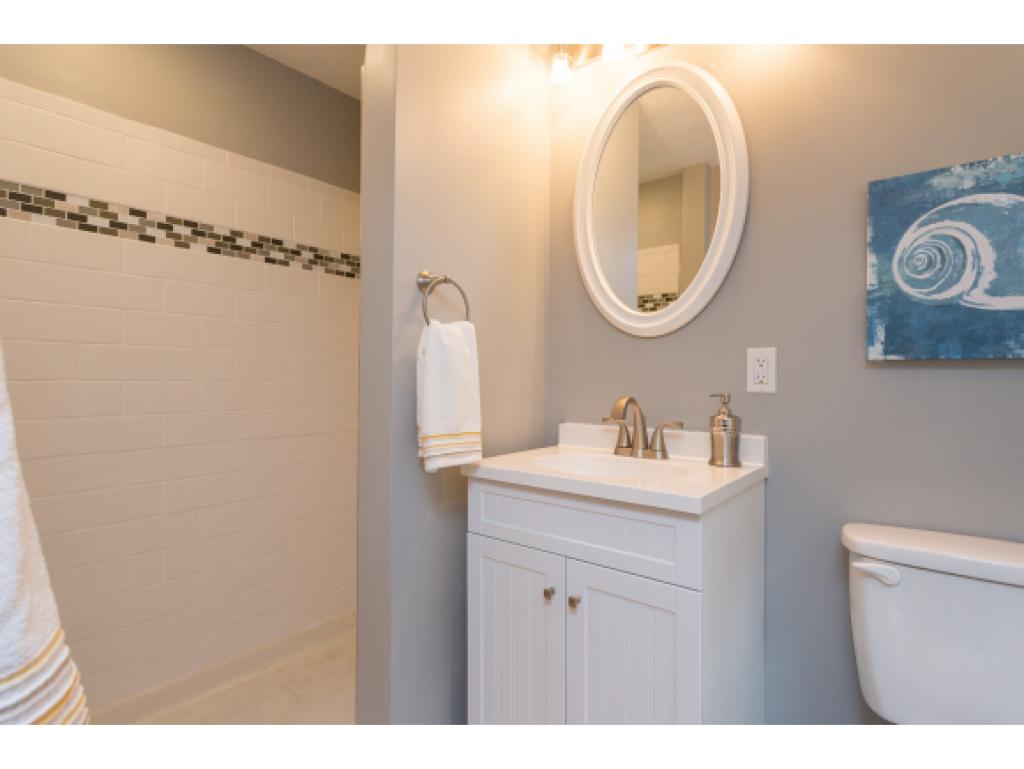 52 Hampton Falls Road Exeter, NH 03833 - Photo 13 of 31