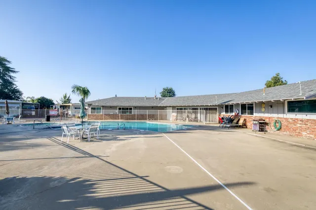 $187,000 | 1272 Villa Avenue, Unit 96, Clovis, CA 93612