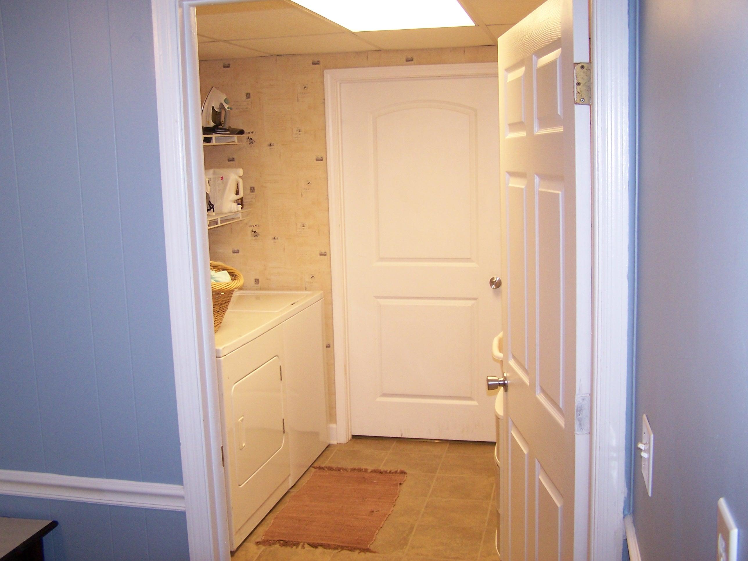 5622 Cold Springs Road, Unit 19 Hixson, TN 37343 - Photo 17 of 33 LAUNDRY ROOM