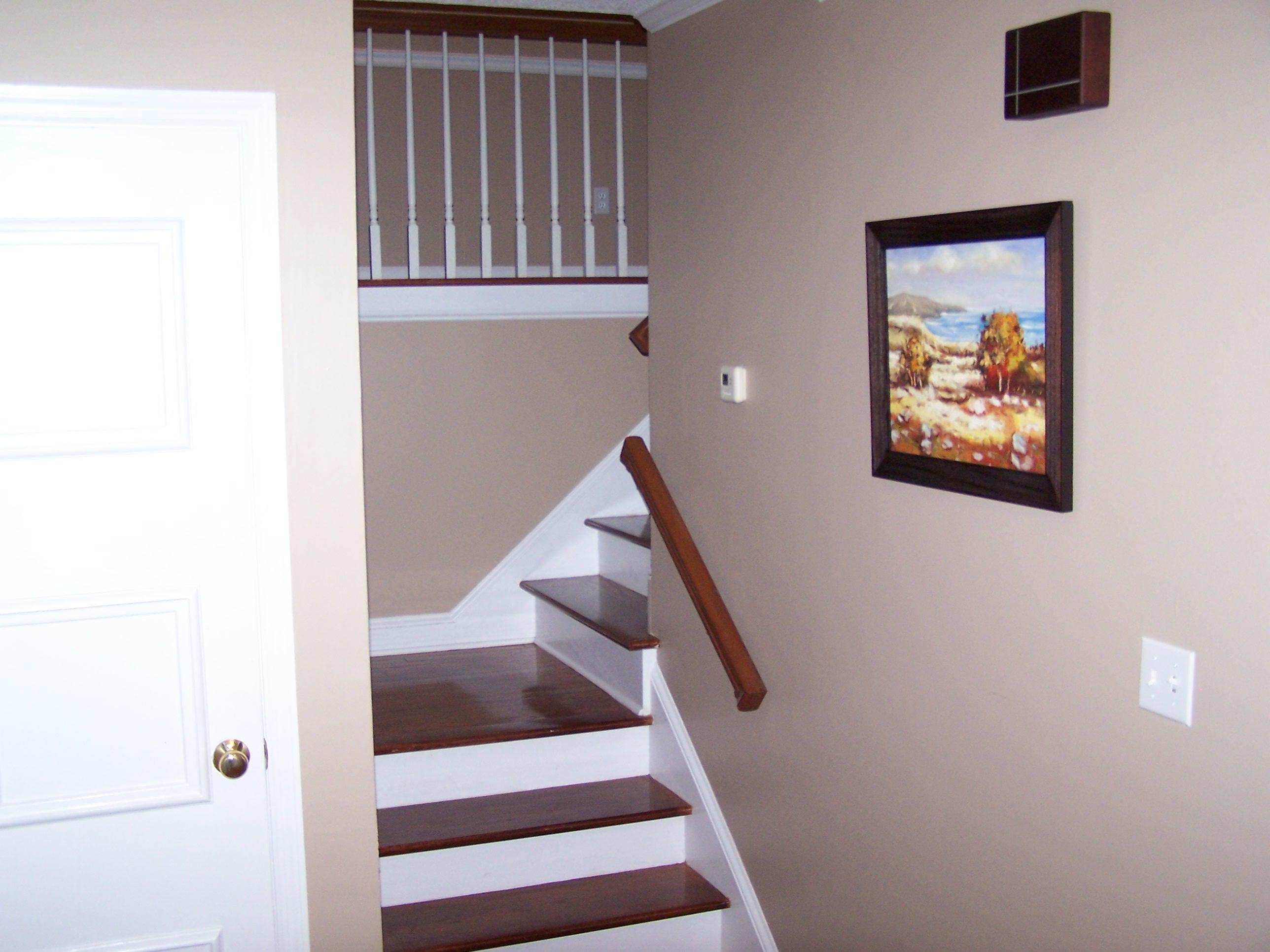 5622 Cold Springs Road, Unit 19 Hixson, TN 37343 - Photo 20 of 33 STAIRWAY