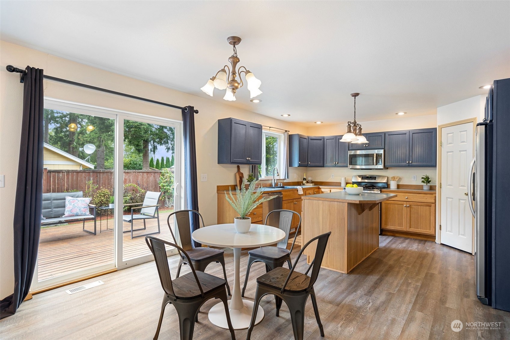 3884 Harris Road Southeast Port Orchard, WA 98366 - Photo 8 of 35 Gallery Image 8