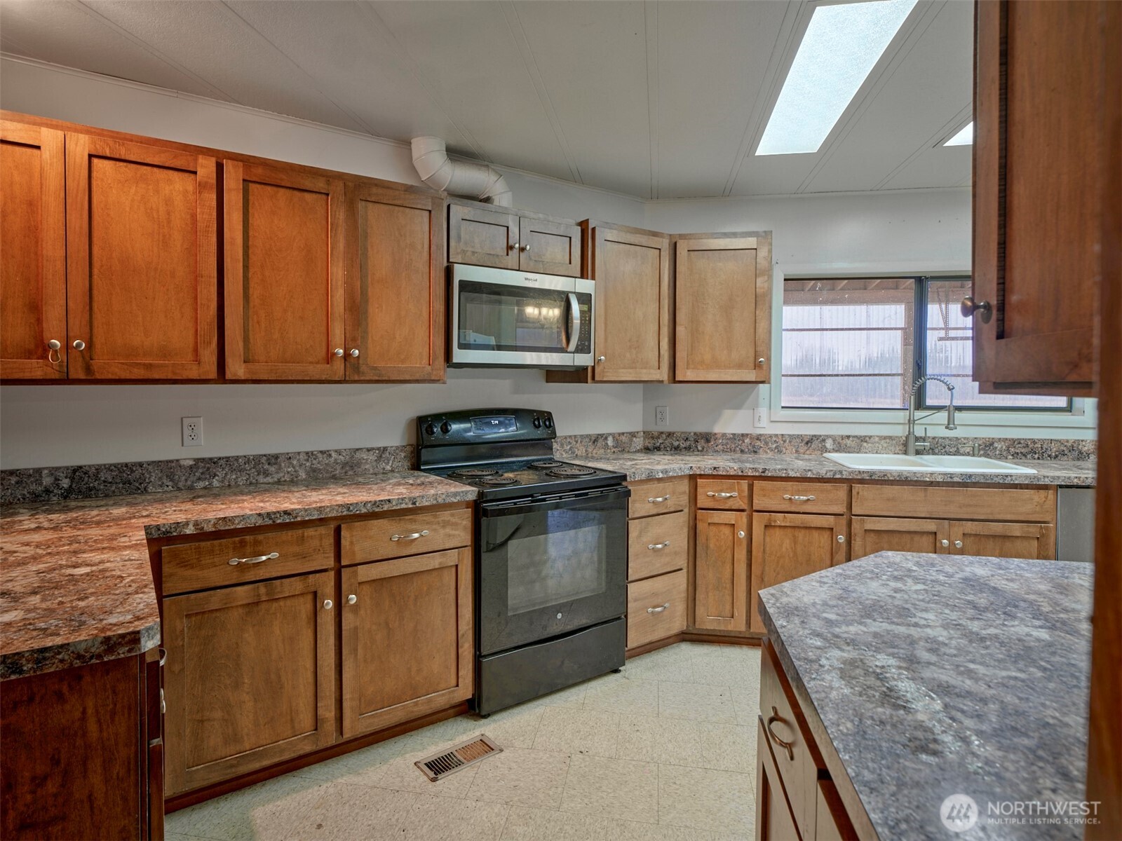 482 Park Road Winlock, WA 98596 - Photo 10 of 36