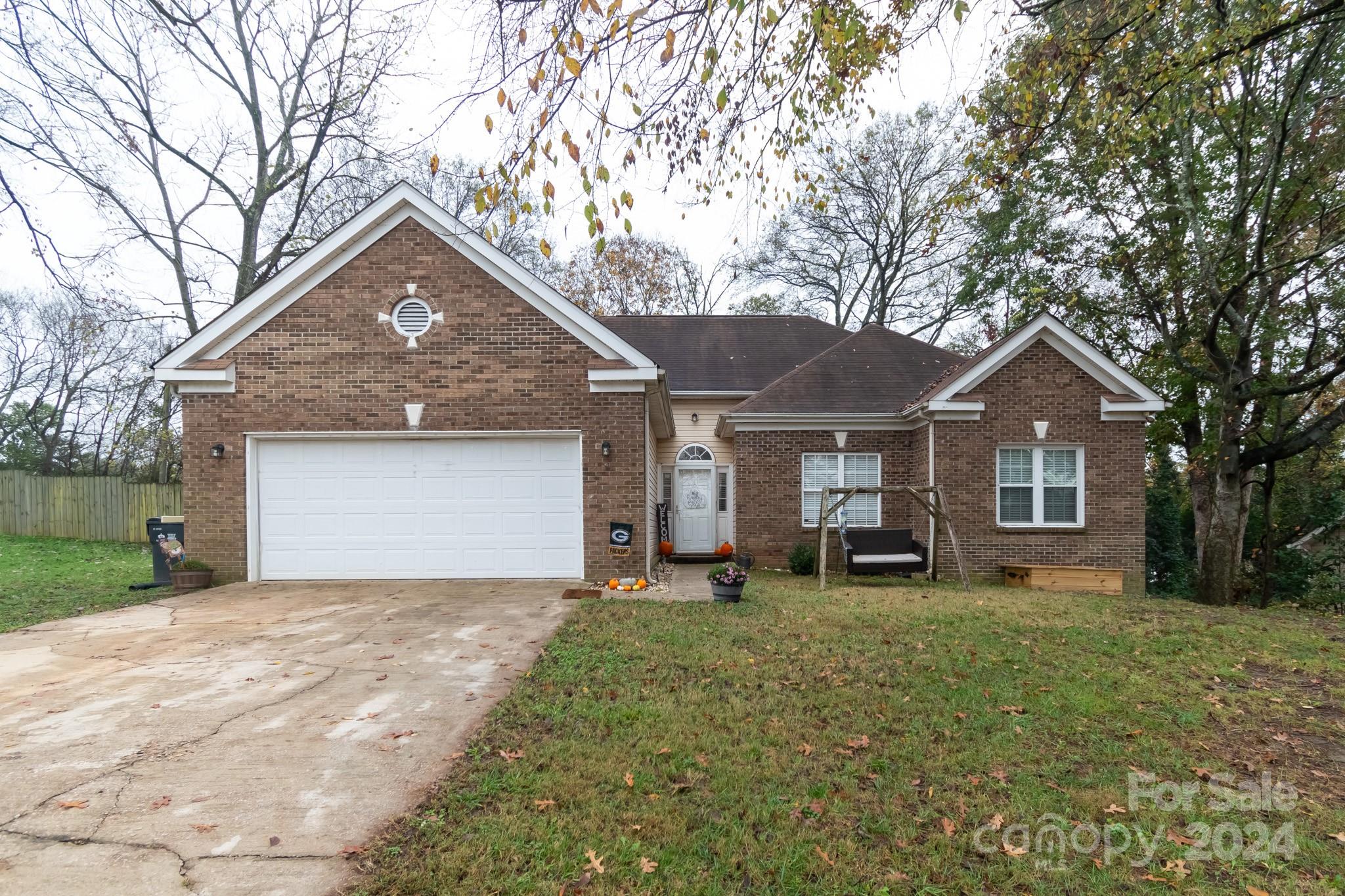 3125 Harris Houston Road Charlotte, NC 28262 - Photo 2 of 18 Gallery Image 2