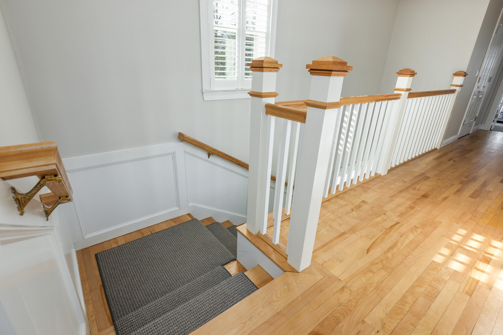 2 Bluff Road South Portland, ME 04106 - Photo 54 of 61 Staircase
