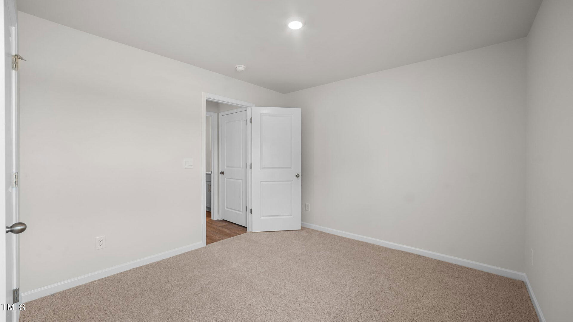 210 River Bank Road Fuquay-Varina, NC 27526 - Photo 14 of 36 a view of empty room