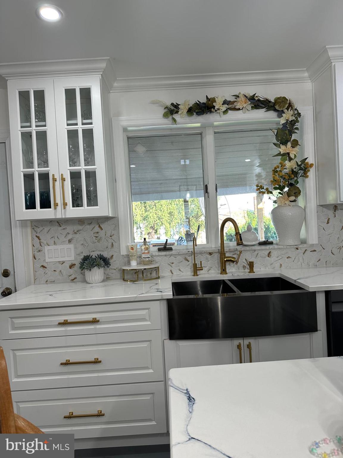 325 Wilson Road Blackwood, NJ 08012 - Photo 20 of 33 a sink and a granite counter top