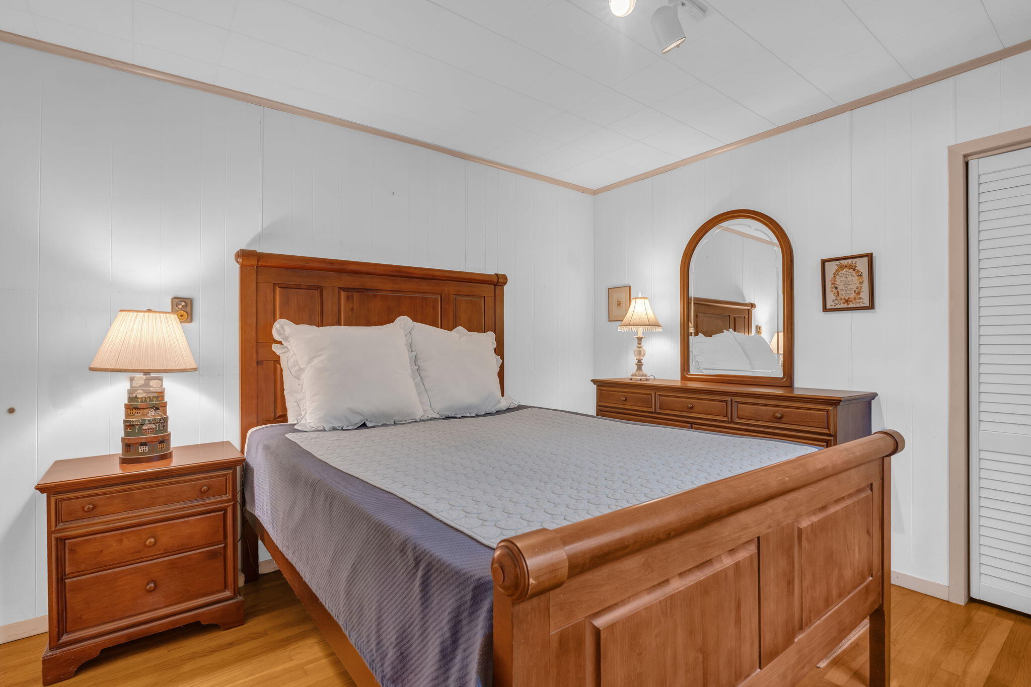 247 Island Road South Thomaston, ME 04858 - Photo 24 of 38 Primary Bedroom w/ Wood Floors