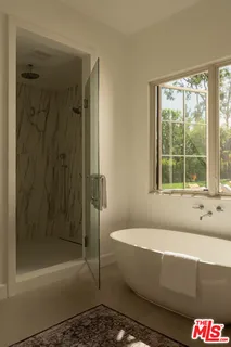 $4,295,000 | 23236 Hatteras Street, Woodland Hills, CA 91367