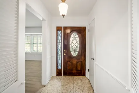 a view of entryway with a hallway