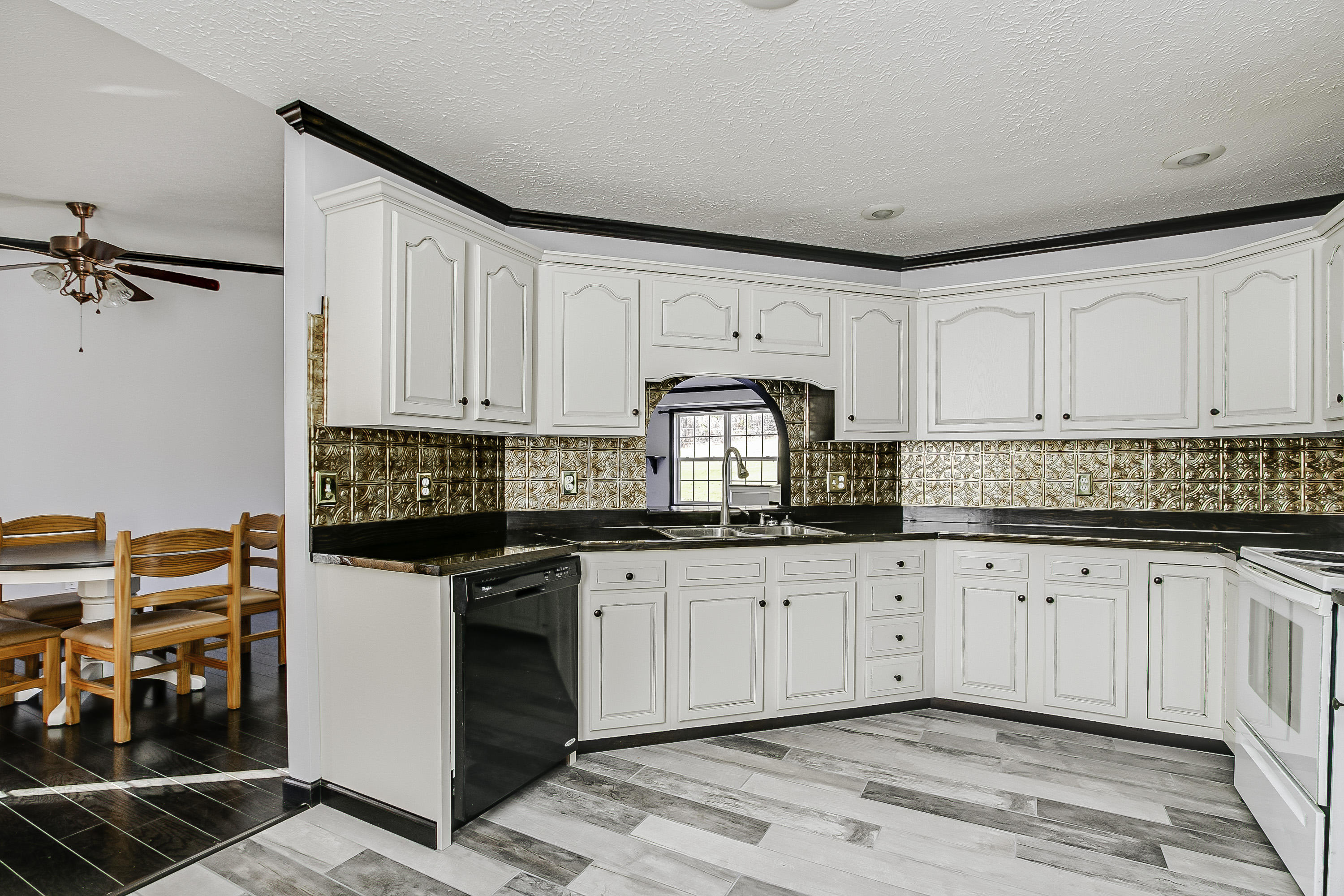 177 Tipton Road Jonesborough, TN 37659 - Photo 14 of 33 14