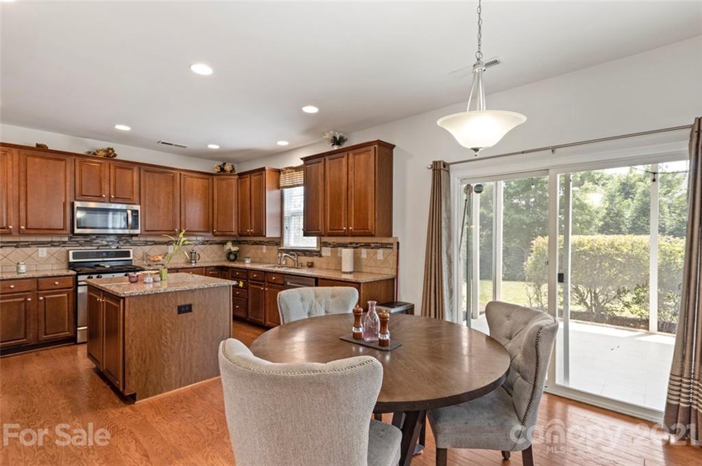 10009 Paxton Run Road Charlotte, NC 28277 - Photo 8 of 37 Gallery Image 8