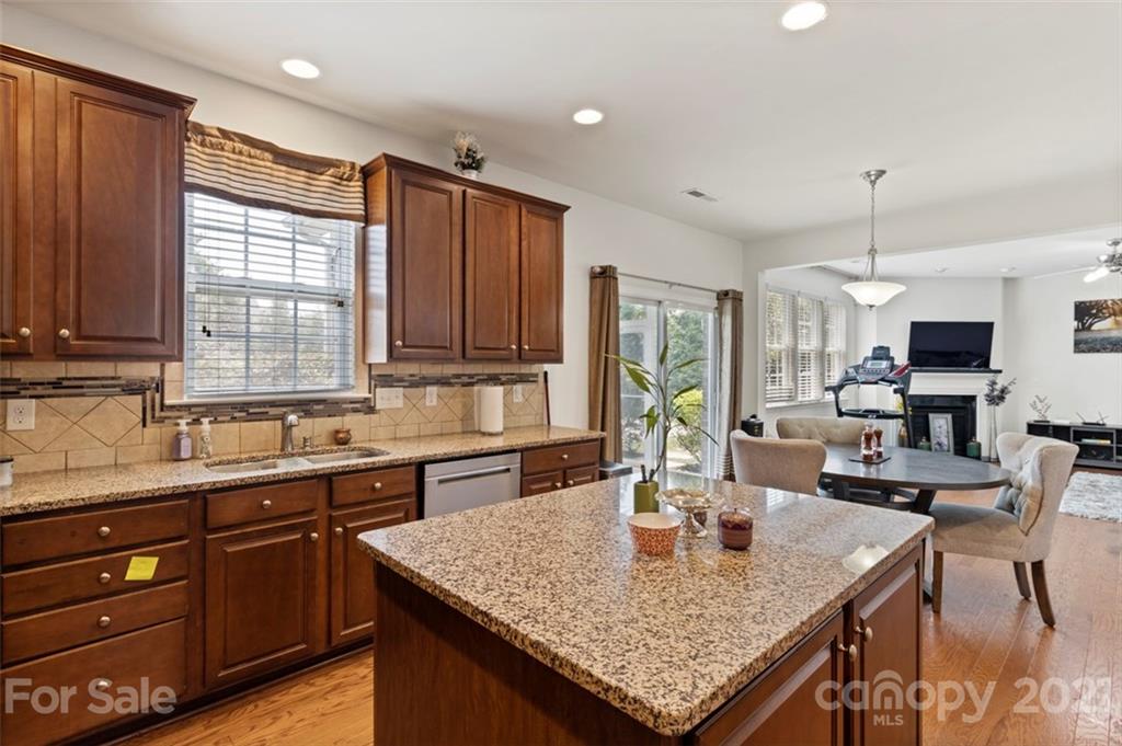 10009 Paxton Run Road Charlotte, NC 28277 - Photo 9 of 37 Gallery Image 9