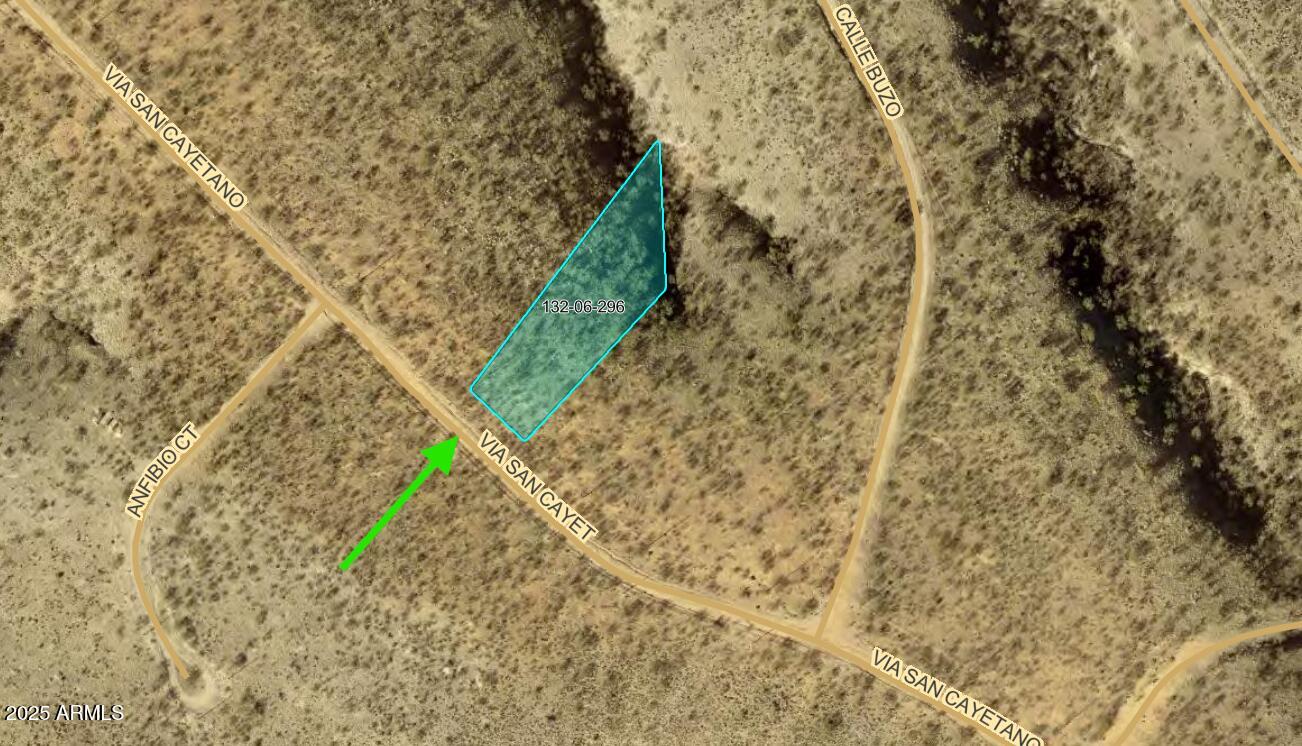 1747 Vía San Cayetano, Unit 93 Rio Rico, AZ 85648 - Photo 2 of 2 a close up of a white marble wall