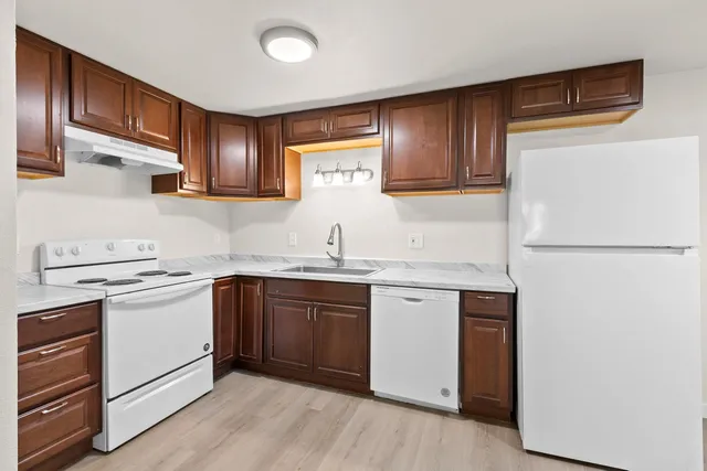 $174,900 | 2130 Elm View Drive, Unit H, Green Bay, WI 54304